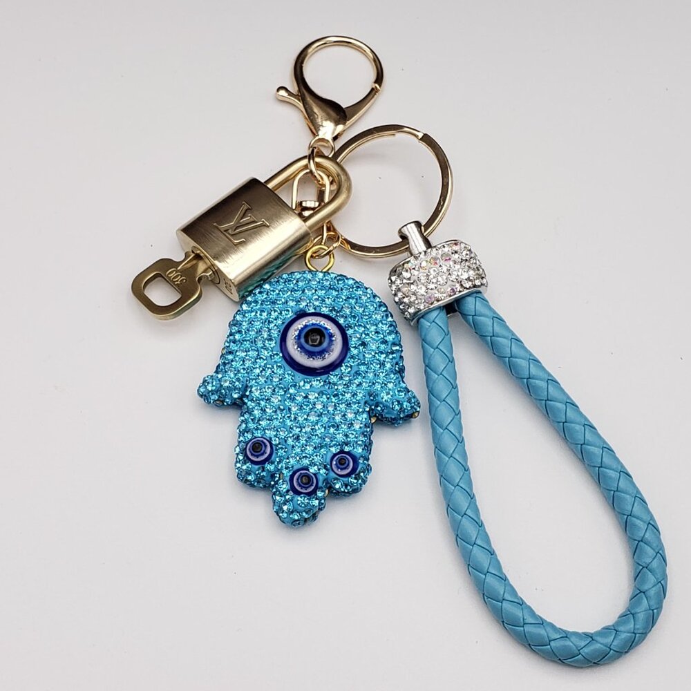 Authentic Louis Vuitton Gold Lock 🔒 Keychain Bag Unbranded Evil Eye Charm LV - Picture 5 of 13